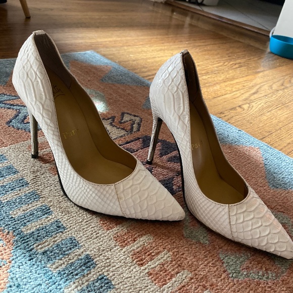 Christian Louboutin white heels - Picture 2 of 2